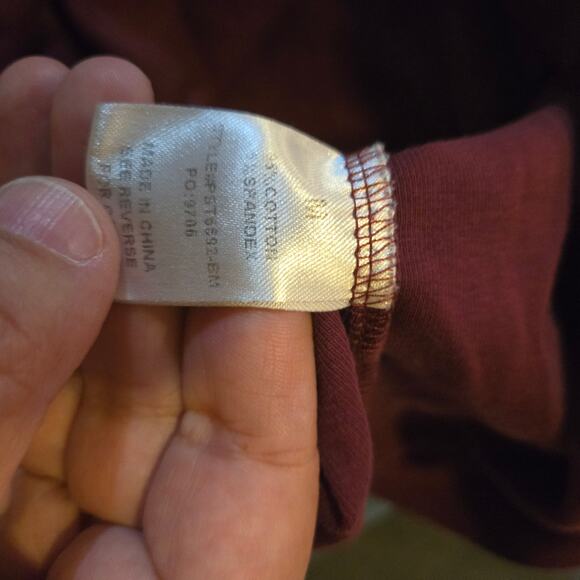 Böhme Essentials Burgundy Tee Size M | Minimalist Everyday Basic - Picture 4 of 7